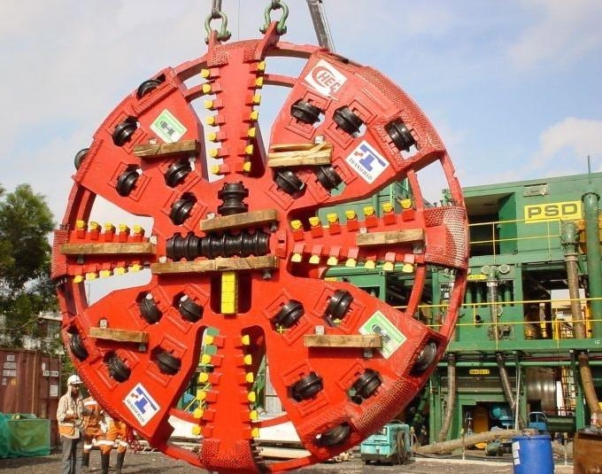 Slurry shield tunnelling main